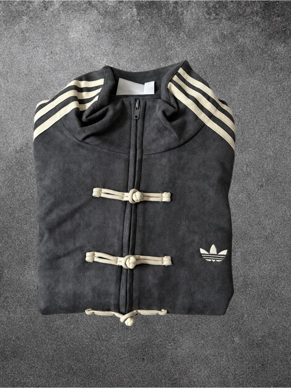 Adidas Originals Kung Fu Track Jacket Mens Medium Frog Button Grey NWT New - Picture 3 of 4